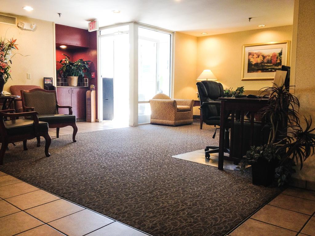 Baymont By Wyndham Wilmington Hotel Bagian luar foto
